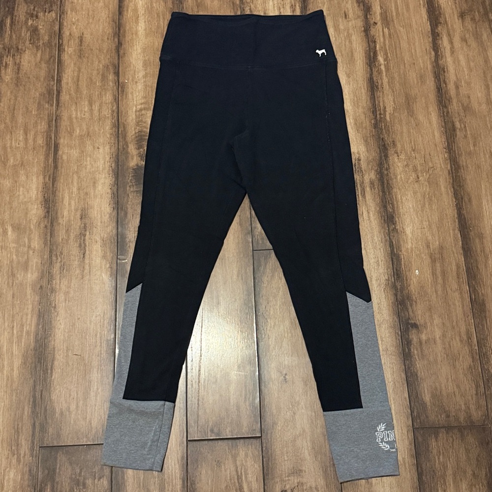 SOLD : Victoria's Secret Pink Yoga Leggings - Black